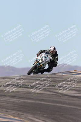 media/Dec-07-2025-CVMA (Sun) [[3e7d2de5dc]]/Race 7-Formula Lightweight Twins Shootout/